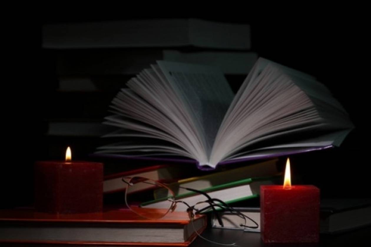ΣΟΚ: 8χρονος έκλεβε κεριά από την εκκλησία για να διαβάσει