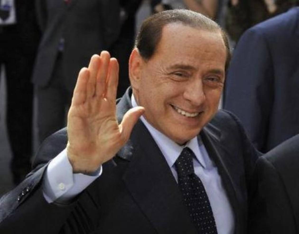 Ιταλικές εκλογές: Ανατροπή των exit polls-Προηγείται ο Μπερλουσκόνι