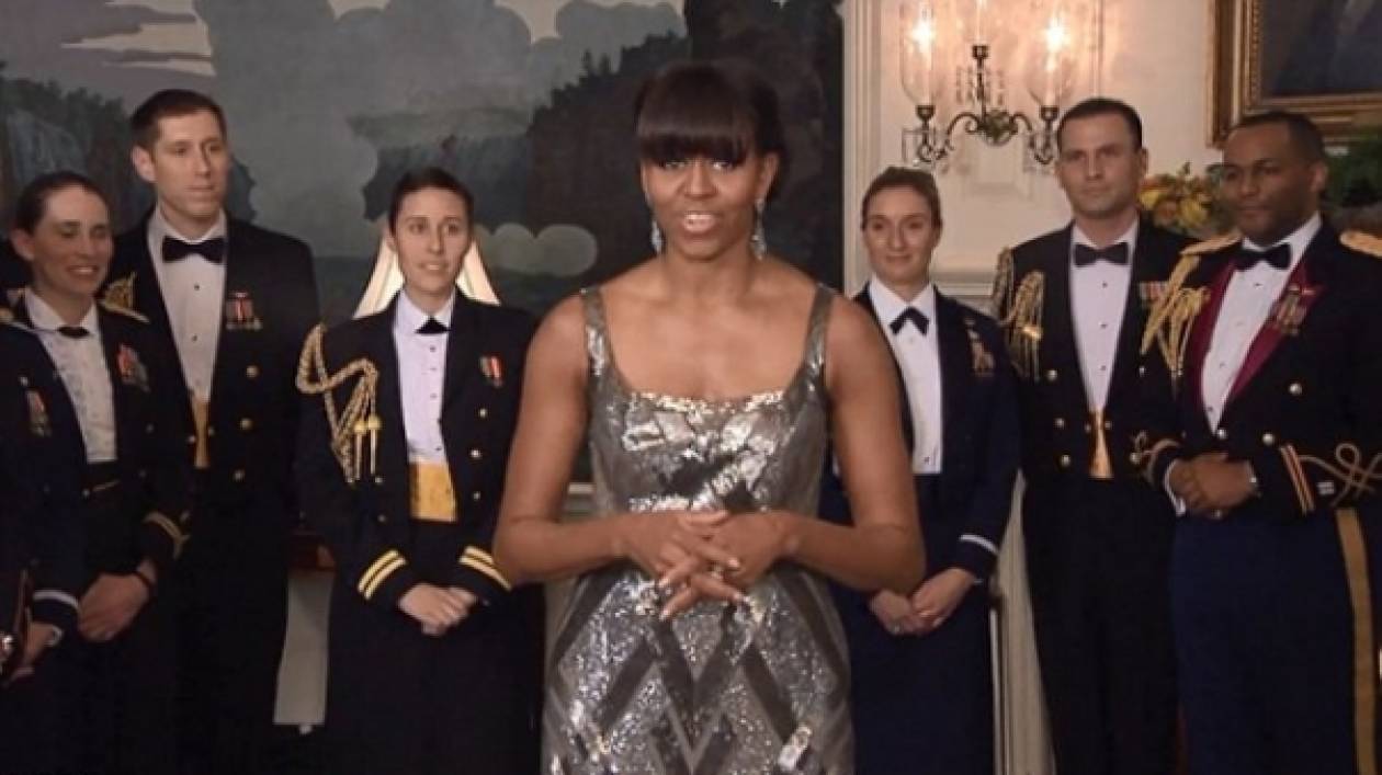 Δείτε το φόρεμα της Μισέλ Ομπάμα μετά την ιρανική «παρέμβαση»