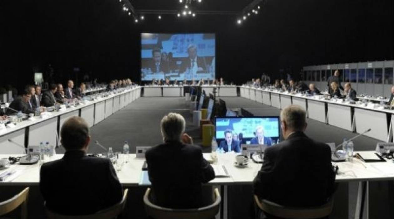 Βρυξέλλες-ΔΝΤ: Δηλώσεις και «μαζέματα» για απολύσεις στο Δημόσιο