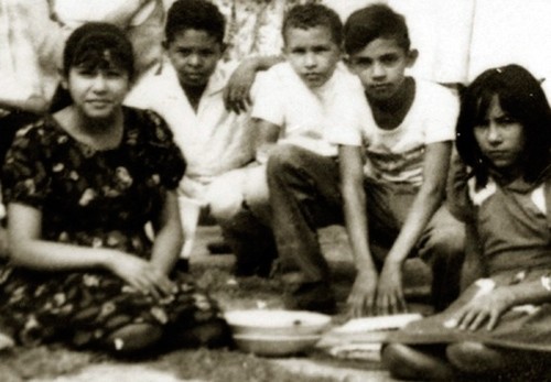 Ανέκδοτες φωτογραφίες από τη ζωή του Ούγκο Τσάβες