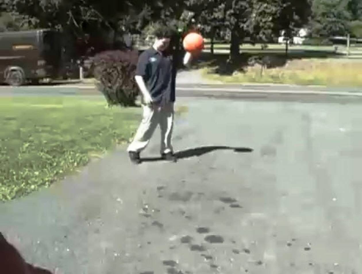 Βίντεο: Μία... «εκρηκτική» μπάλα μπάσκετ!