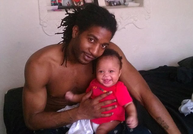 Τραγικό: Πυροβόλησαν 5 φορές μωρό για να εκδικηθούν τον πατέρα του