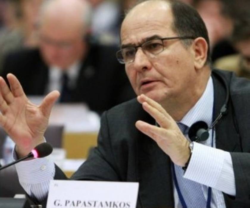 Σοβαρή η κατάσταση του Γ.Παπαστάμκου-Λιποθύμησε στο ευρωκοινοβούλιο