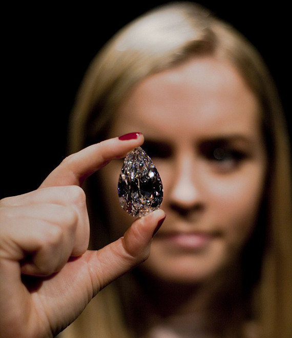 Δεν θα πιστεύετε πόσο αξίζει το μεγαλύτερο διαμάντι του κόσμου