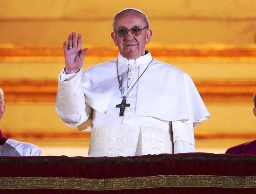 Πρώην «σεκιουριτάς» με αρραβωνιαστικιά ο Πάπας Φραγκίσκος