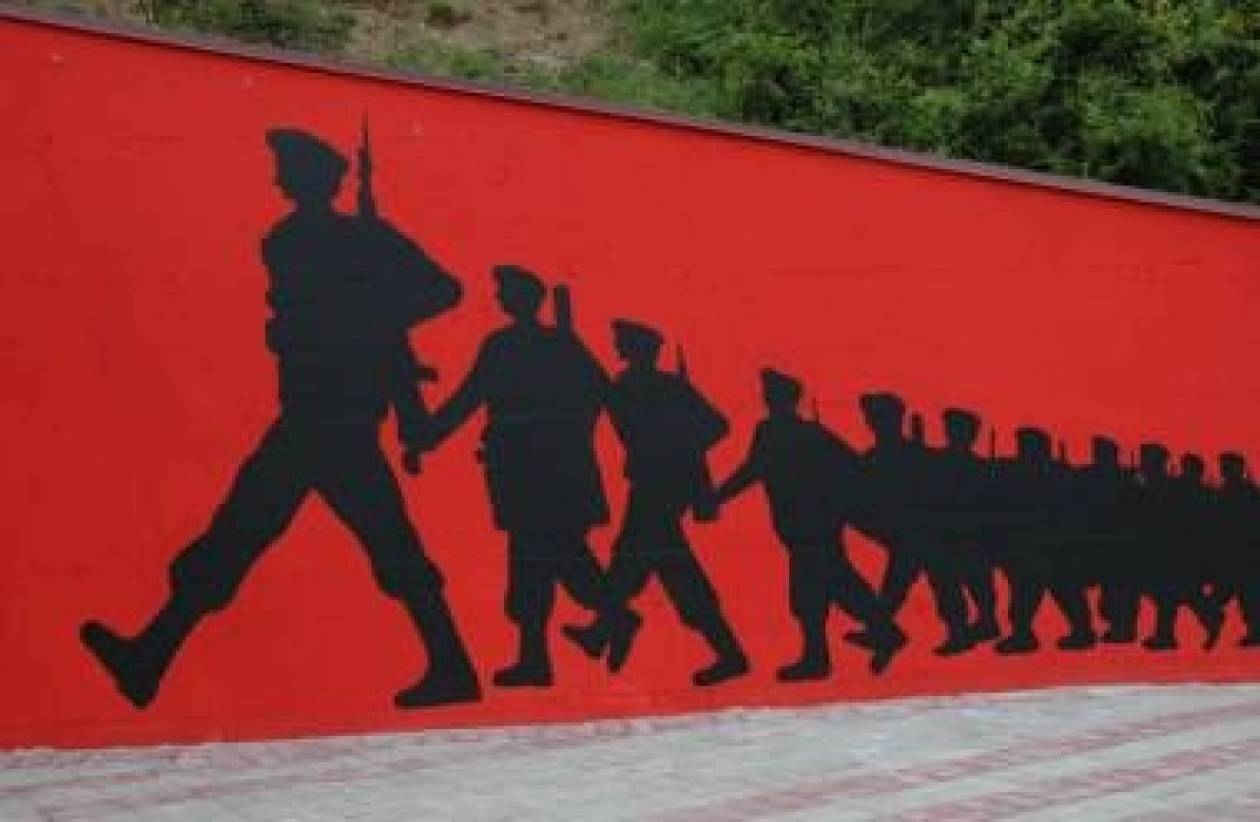 Αλβανικός στρατός: Άσκηση έρευνας και διάσωσης σε ορεινή περιοχή