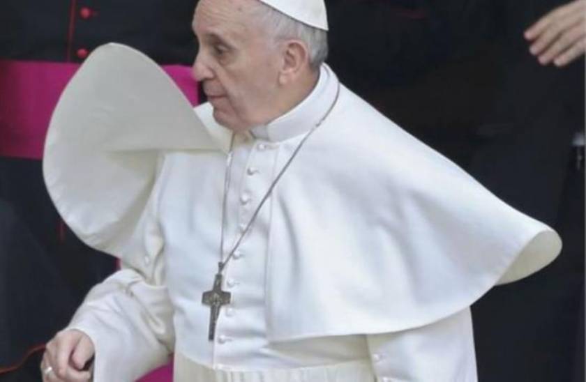 Κατηγορείται για εγκλήματα της Χούντας ο νέος Πάπας;