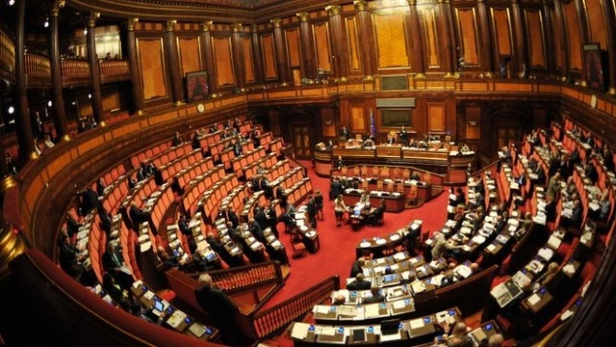 Ιταλία: Συνεδριάζει το κοινοβούλιο για βρεθεί λύση στο αδιέξοδο