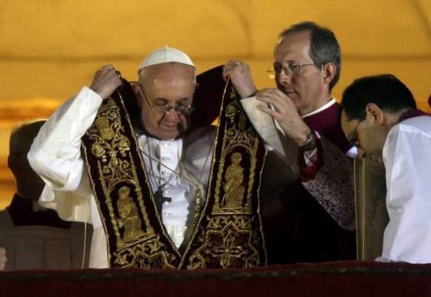 Νέος Πάπας: Αρνείται σχέσεις με τη δικτατορία της Αργεντινής