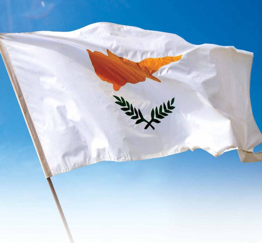 Κύπρος: Παρατείνεται η αγωνία, ξαφνικά όλα στον "αέρα"