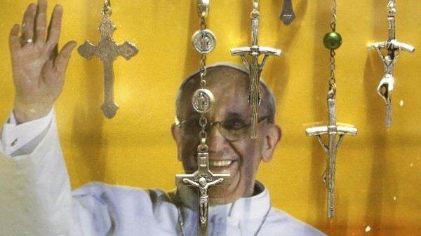 Πυρετώδεις προετοιμασίες για την ενθρόνιση του Πάπα Φραγκίσκου (pics)