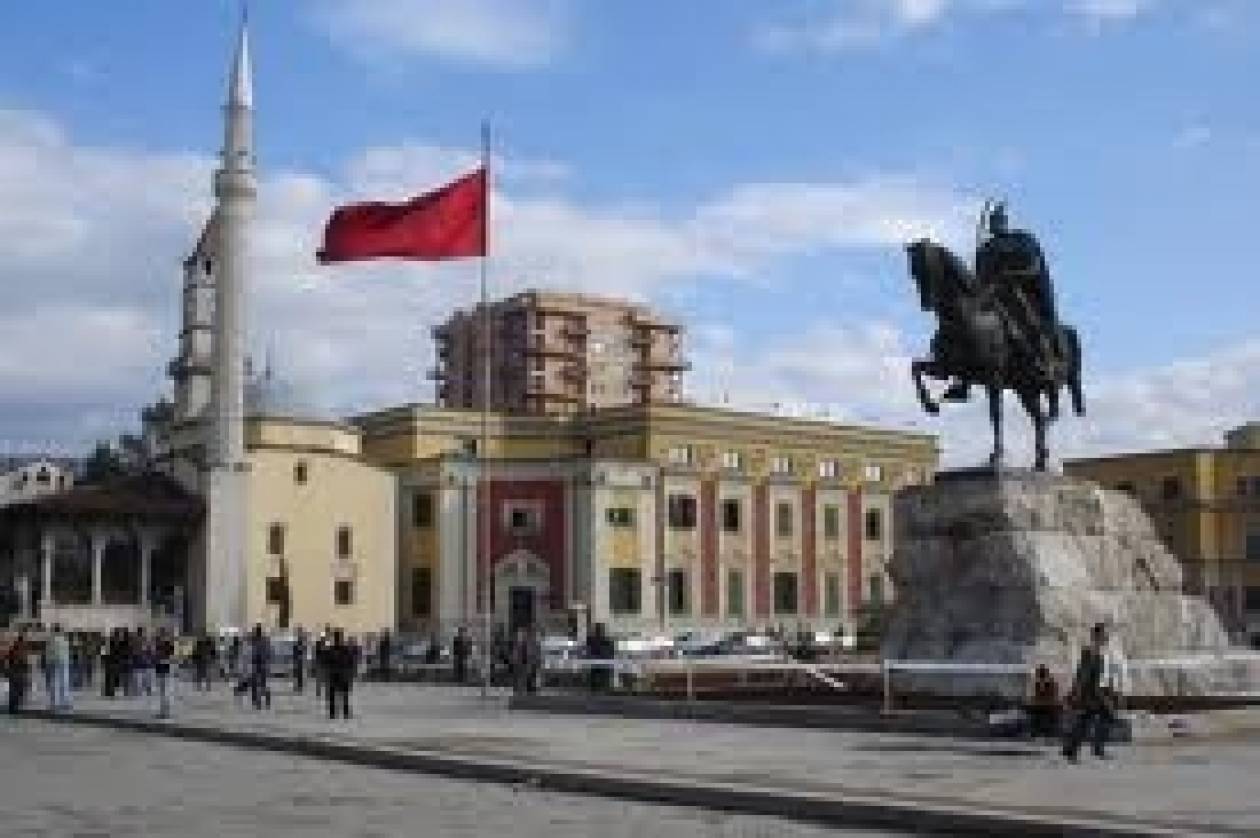 Το αλβανικό Κοινοβούλιο ψήφισε υπέρ σλαβικής ονομασίας δήμου