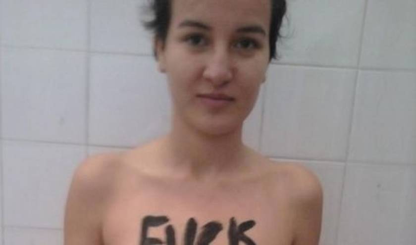 Θρίλερ: Πόζαρε γυμνή στο Facebook και χάθηκαν τα ίχνη της