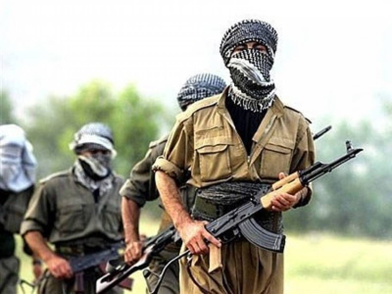 Οι Κούρδοι αντάρτες του PKK κήρυξαν κατάπαυση του πυρός με την Τουρκία
