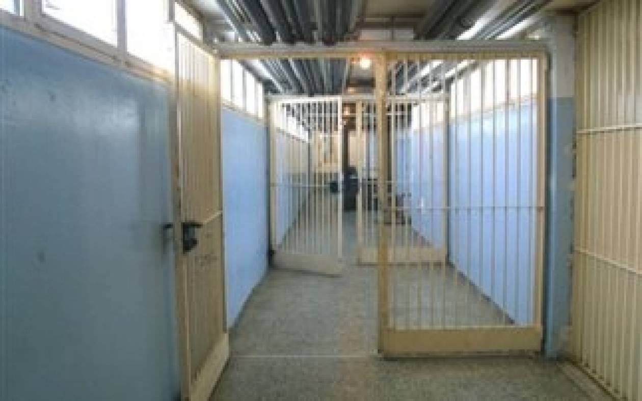 ΕΚΤΑΚΤΟ: Συναγερμός στις φυλακές Λάρισας