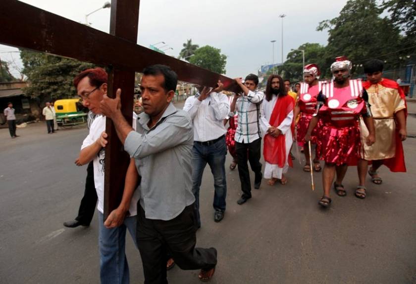 Δεκάδες σταυρώσεις πιστών στις Φιλιππίνες