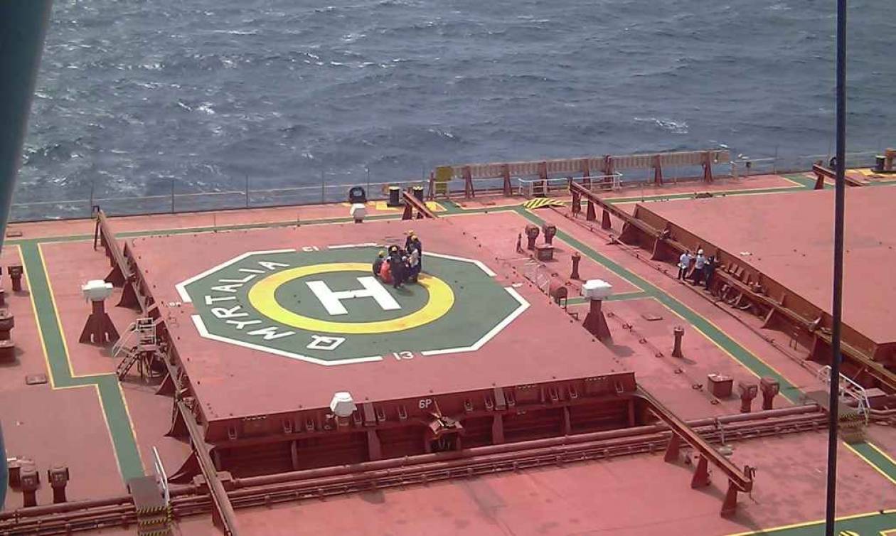 Επιχείρηση διάσωσης τραυματισμένων ναυτικών νότια της Ικαρίας (pics)
