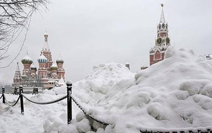 Ρωσία: Ο Απρίλιος βρήκε τη Μόσχα καλυμμένη με 65 εκατοστά χιονιού