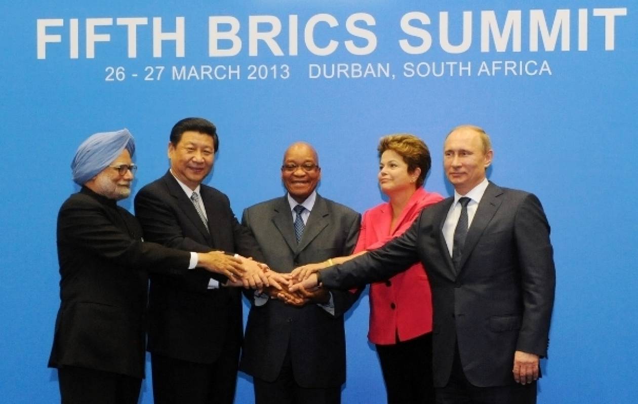 EURACTIV: Οι BRICS εγκαταλείπουν το ευρώ και δημιουργούν τράπεζα