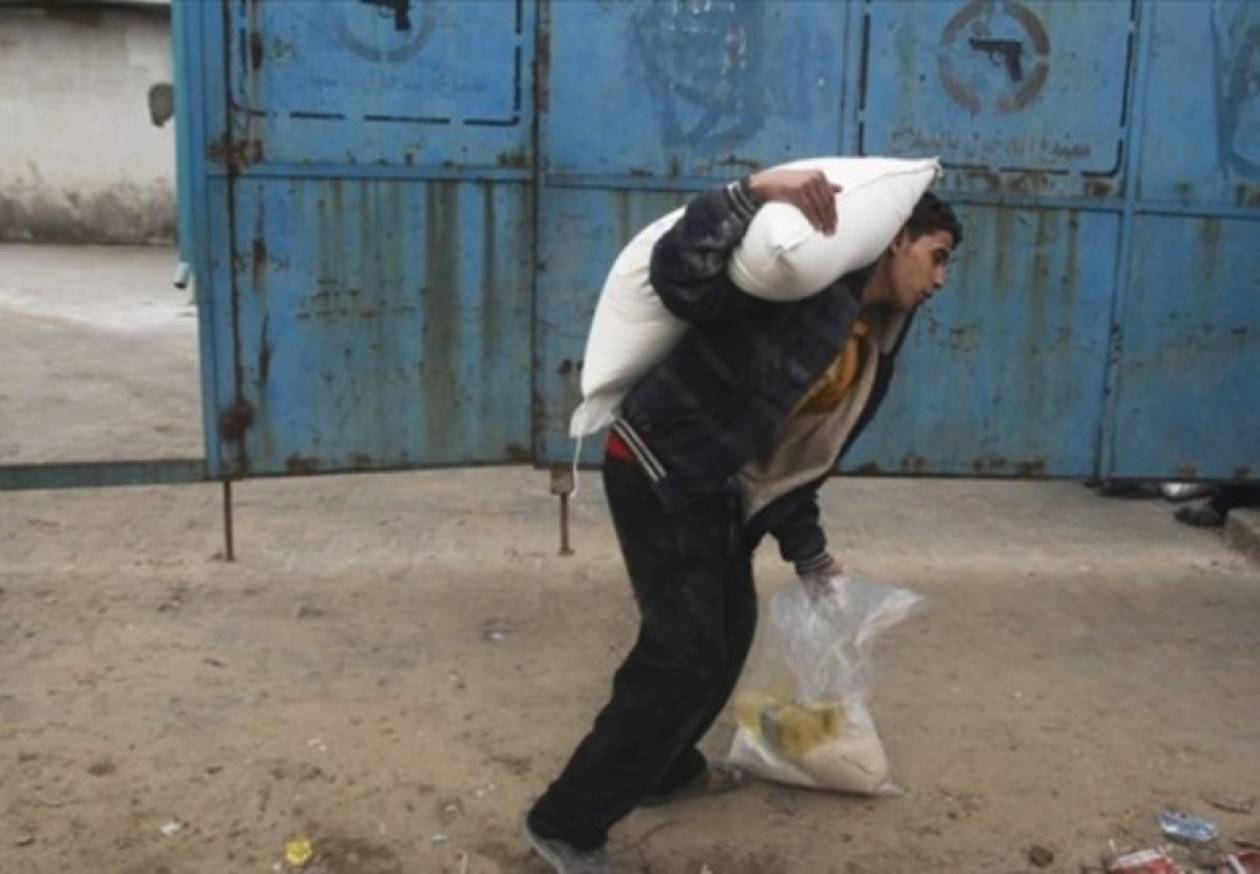 Διακόπτει ο ΟΗΕ τη διανομή τροφίμων στη Γάζα