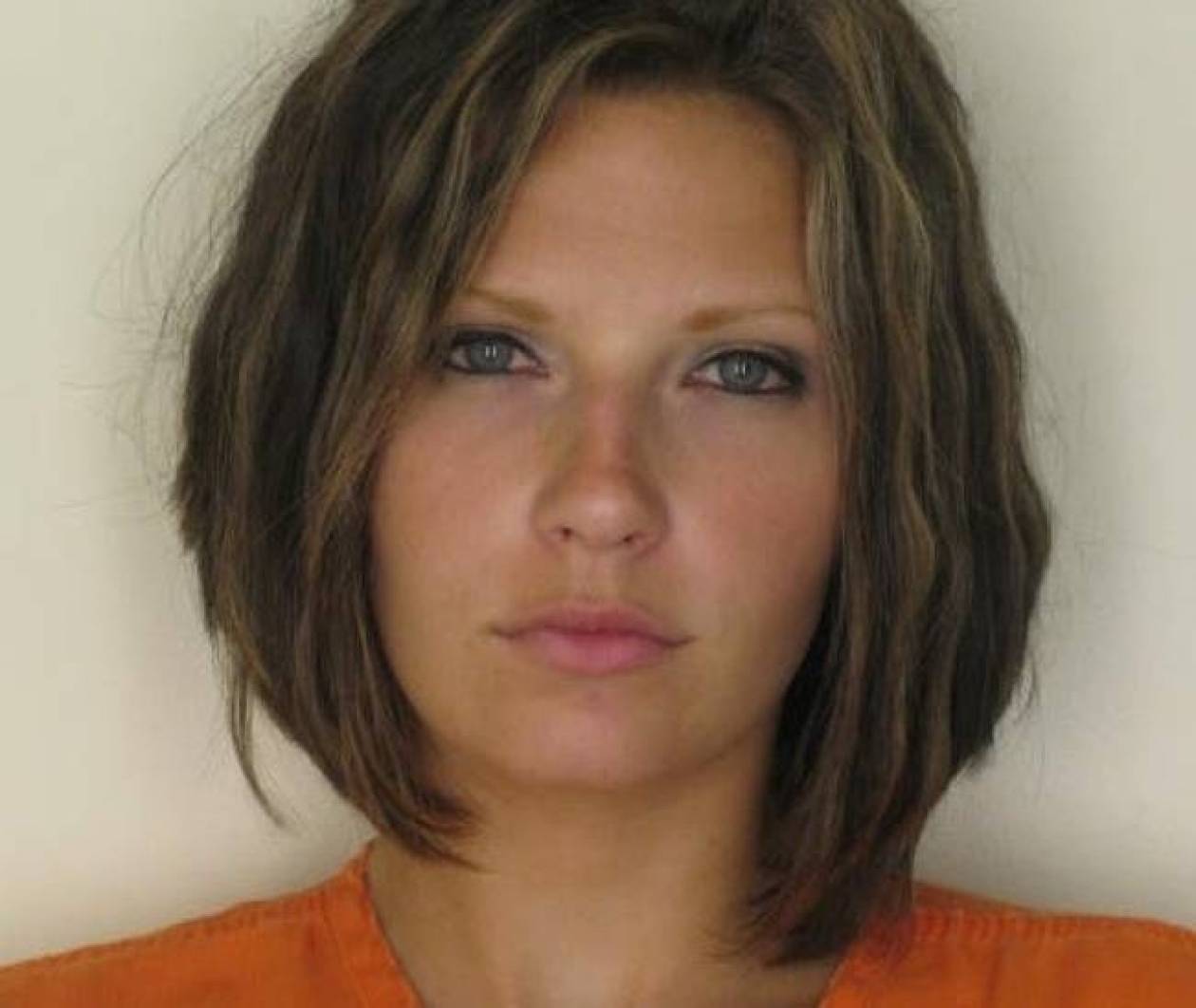 Η πιο όμορφη κρατούμενη που ξετρέλανε το διαδίκτυο επιστρέφει! (pics)