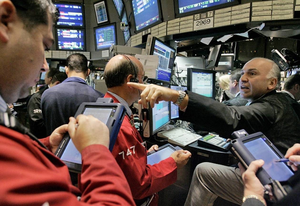 Άνοδος με νέα ρεκόρ στη Wall Street