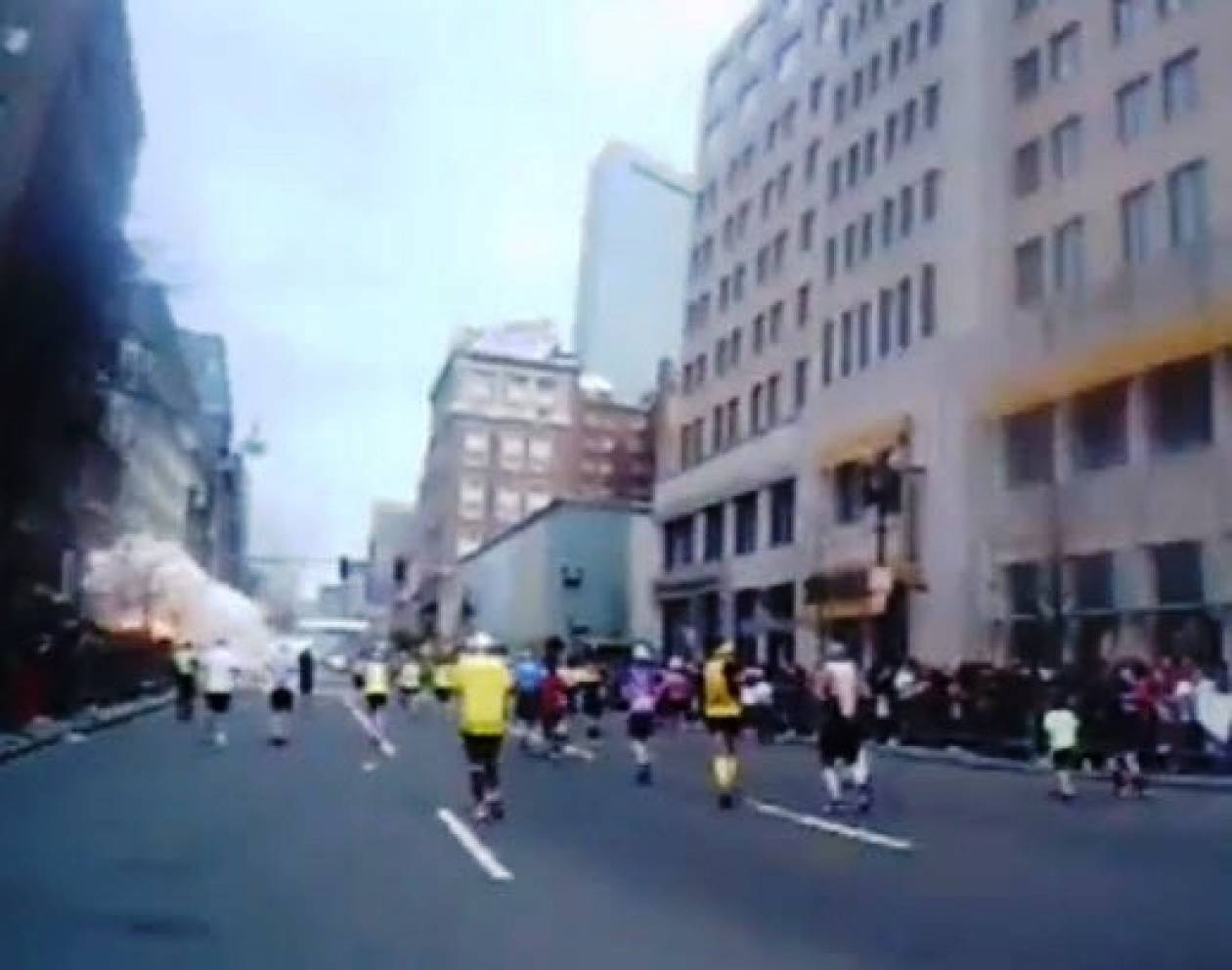 Μαραθώνιος Βοστώνης: Νέο σοκαριστικό βίντεο από την πρώτη έκρηξη!