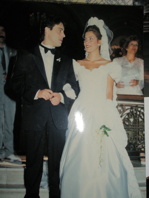 Δείτε φωτογραφίες από τον πρώτο γάμο της Ελένης Μενεγάκη!