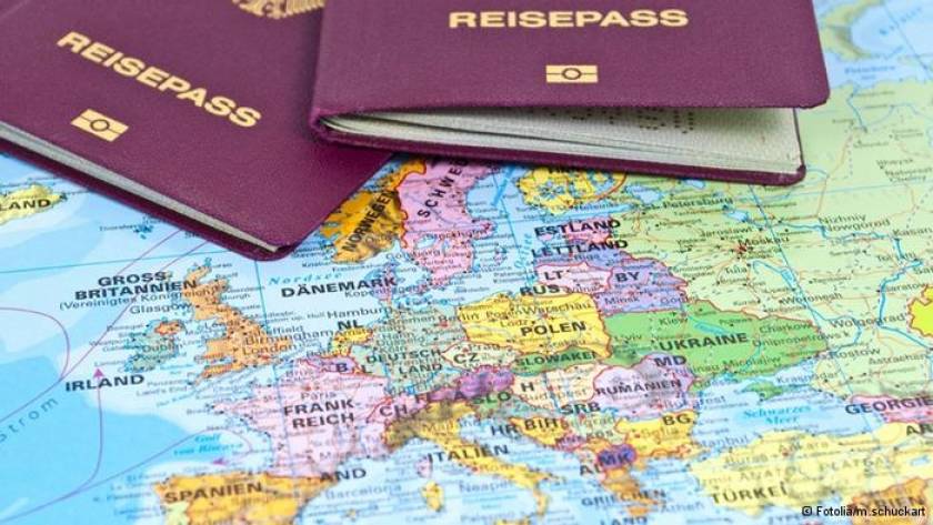 DW:Η νέα «μόδα» με απόκτηση ξένων διαβατηρίων-Πόσο κάνει, να το πάρω