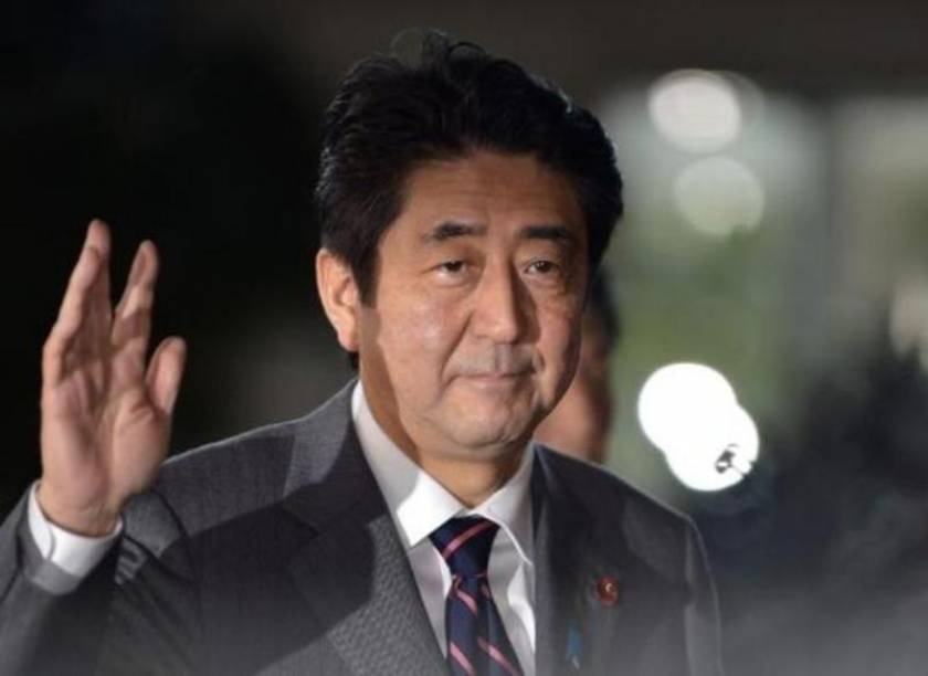 Σε καραμπόλα πέντε αυτοκινήτων ο Ιάπωνας πρωθυπουργός