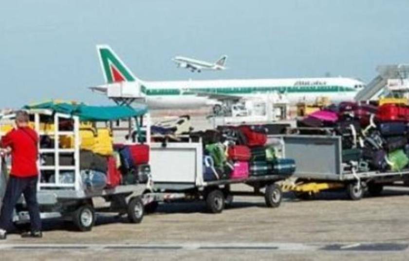 Σοκ: 90 υπάλληλοι της Alitalia έκλεβαν αποσκευές