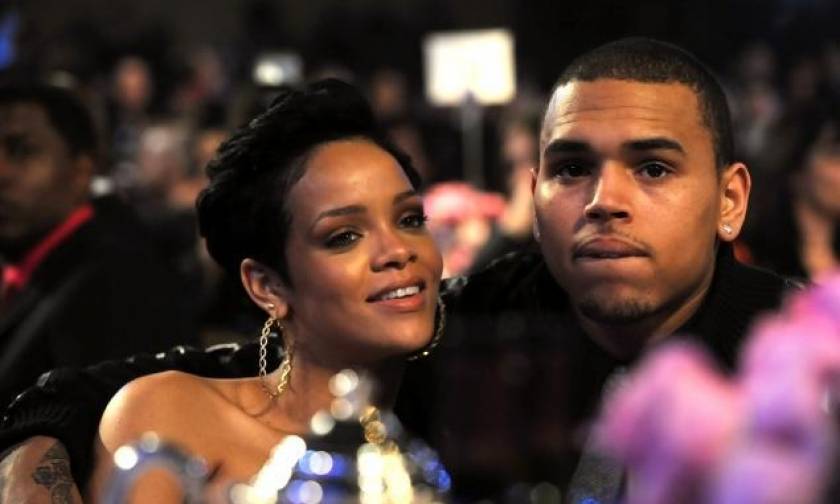 O πατέρας του Chris Brown δεν θέλει τη Rihanna για νύφη