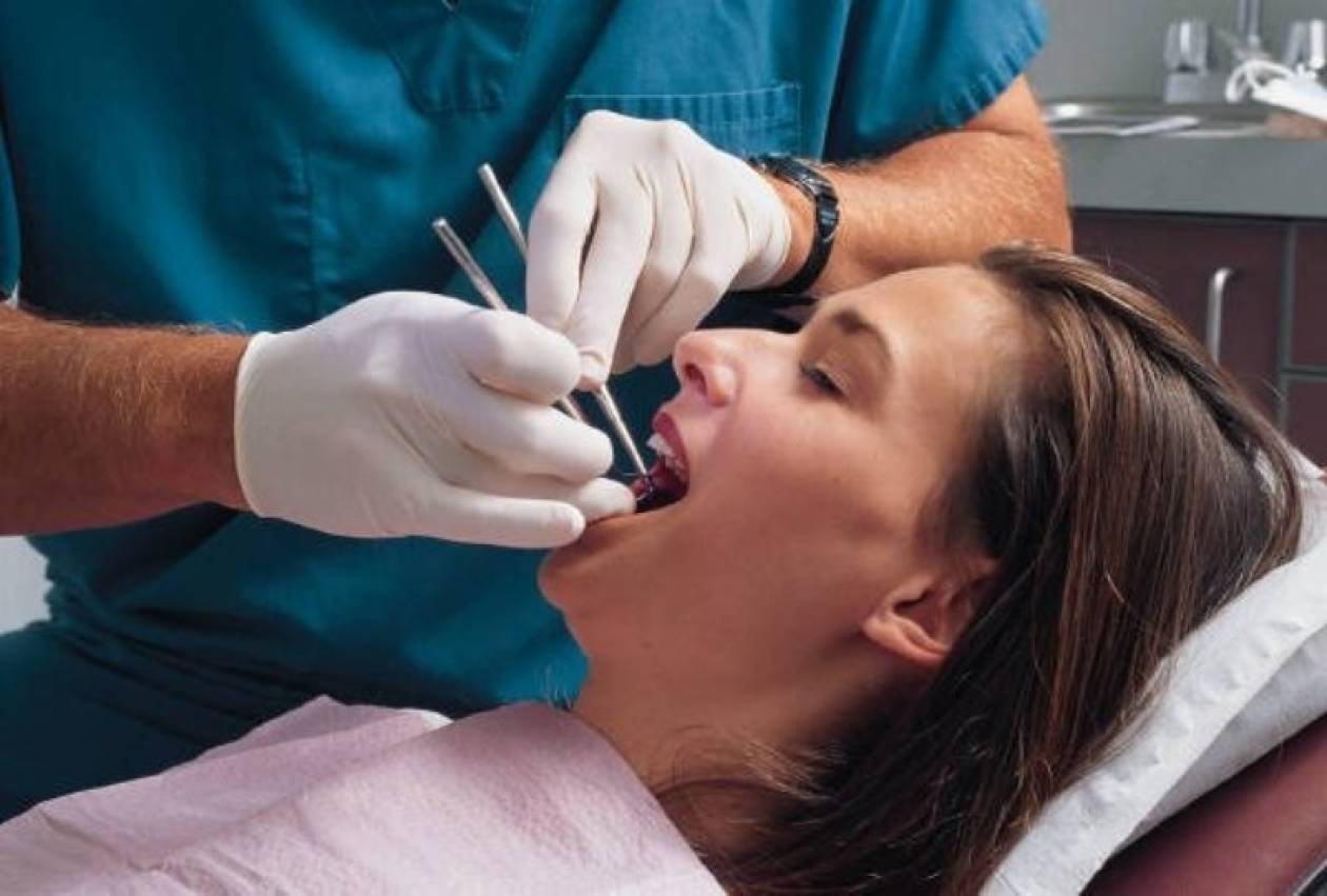 Δωρεάν οδοντιατρικός έλεγχος στο Κοινωνικό Ιατρείο Περιστερίου