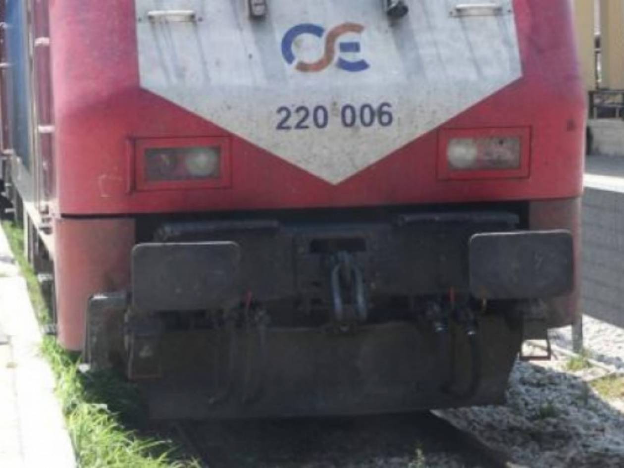 Σύγκρουση ΙΧ με τρένο στην Πάτρα