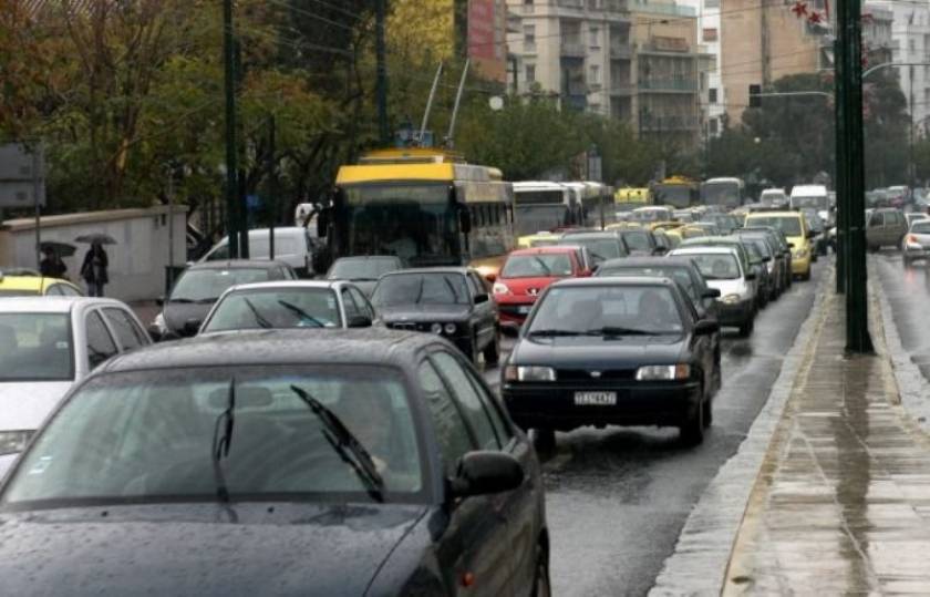 Κυκλοφοριακό χάος λόγω της βροχής