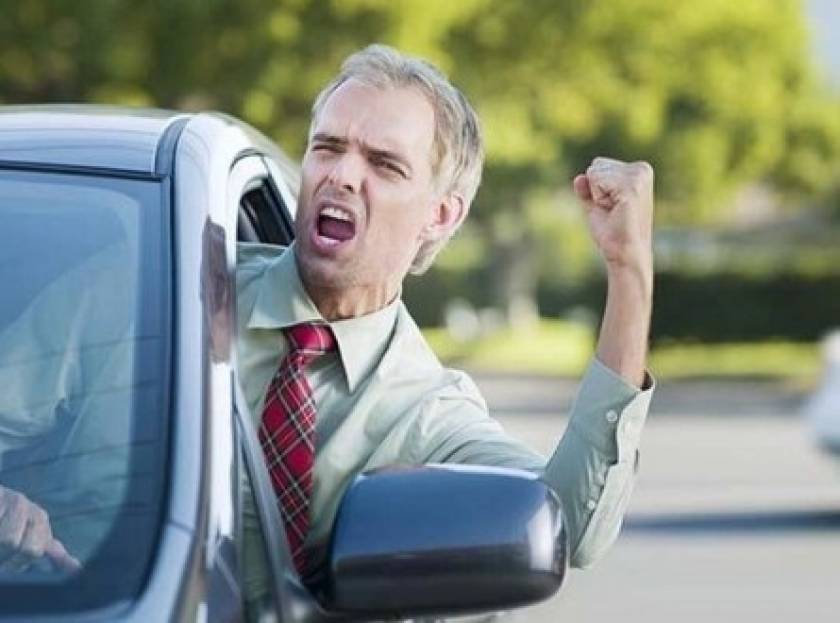 9 ελαττώματα οδηγών που μας τρελαίνουν