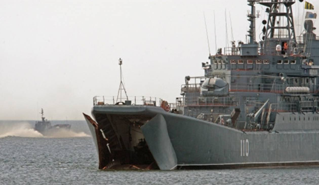 Πέντε ρωσικά πολεμικά πλοία καταπλέουν στη Λεμεσό