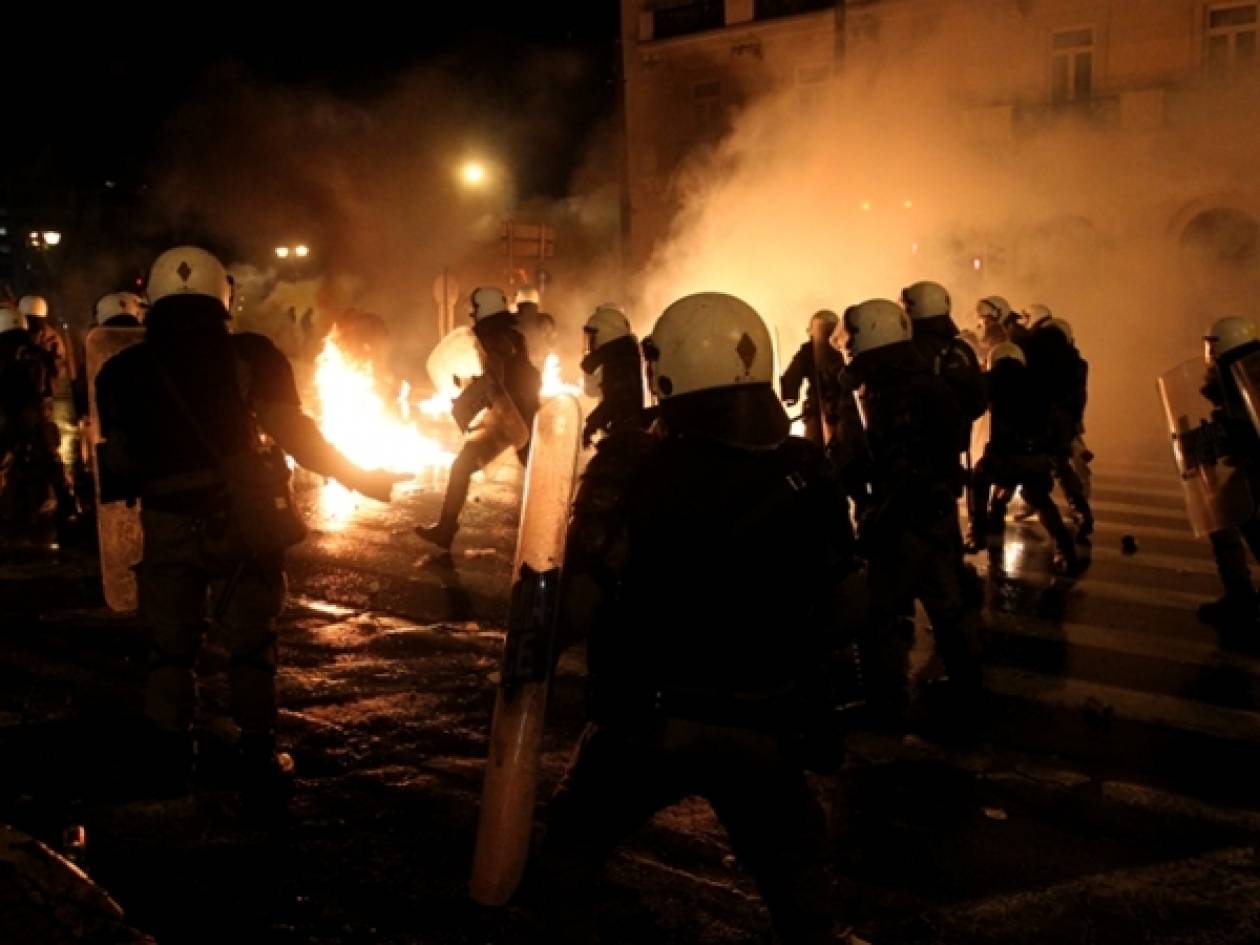 Πάνω από 40 προσαγωγές μετά από επιχείρηση της αστυνομίας στην Πάτρα