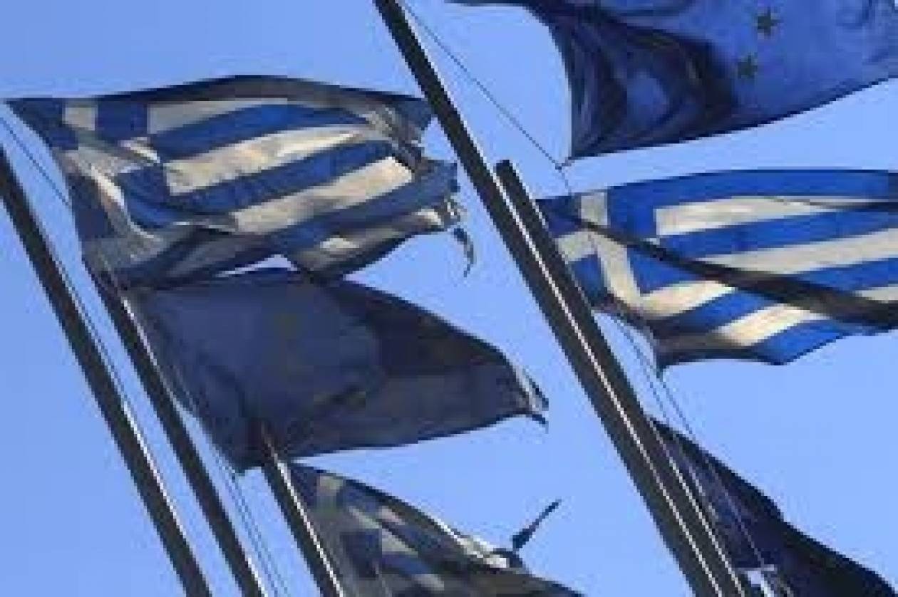 La Republica: «Η Ελλάδα βλέπει το τέλος του τούνελ»