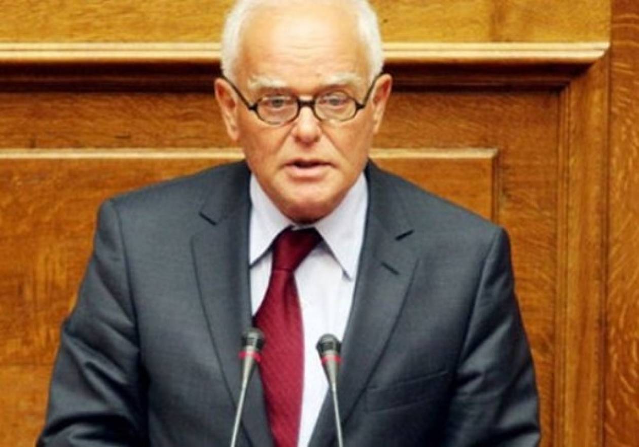 Απάντηση Μανιτάκη στη Βουλή για τον αριθμό των διοριστέων του 2009