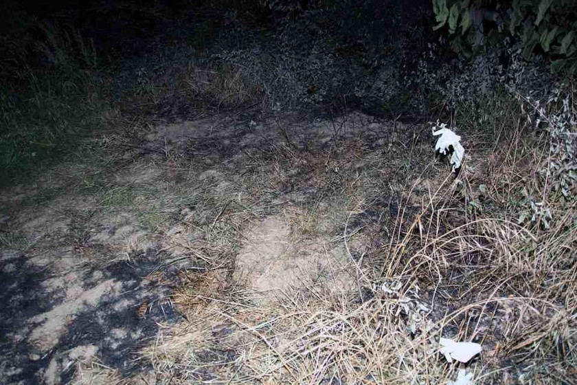 ΣΟΚ: Μαχαίρωσε και έκαψε ζωντανή την 16χρονη κοπέλα του