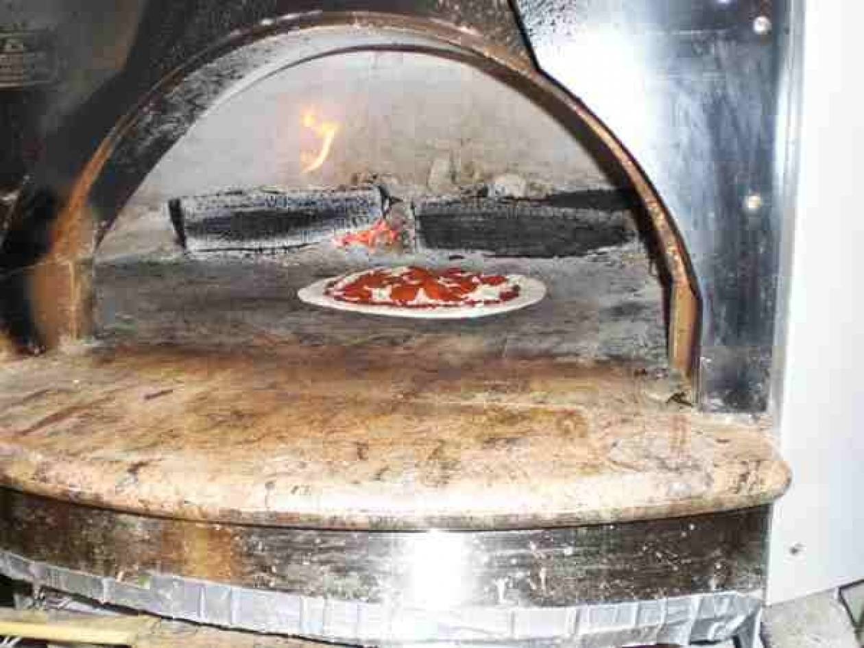 Δείτε την πρώτη πιτσαρία στον κόσμο!
