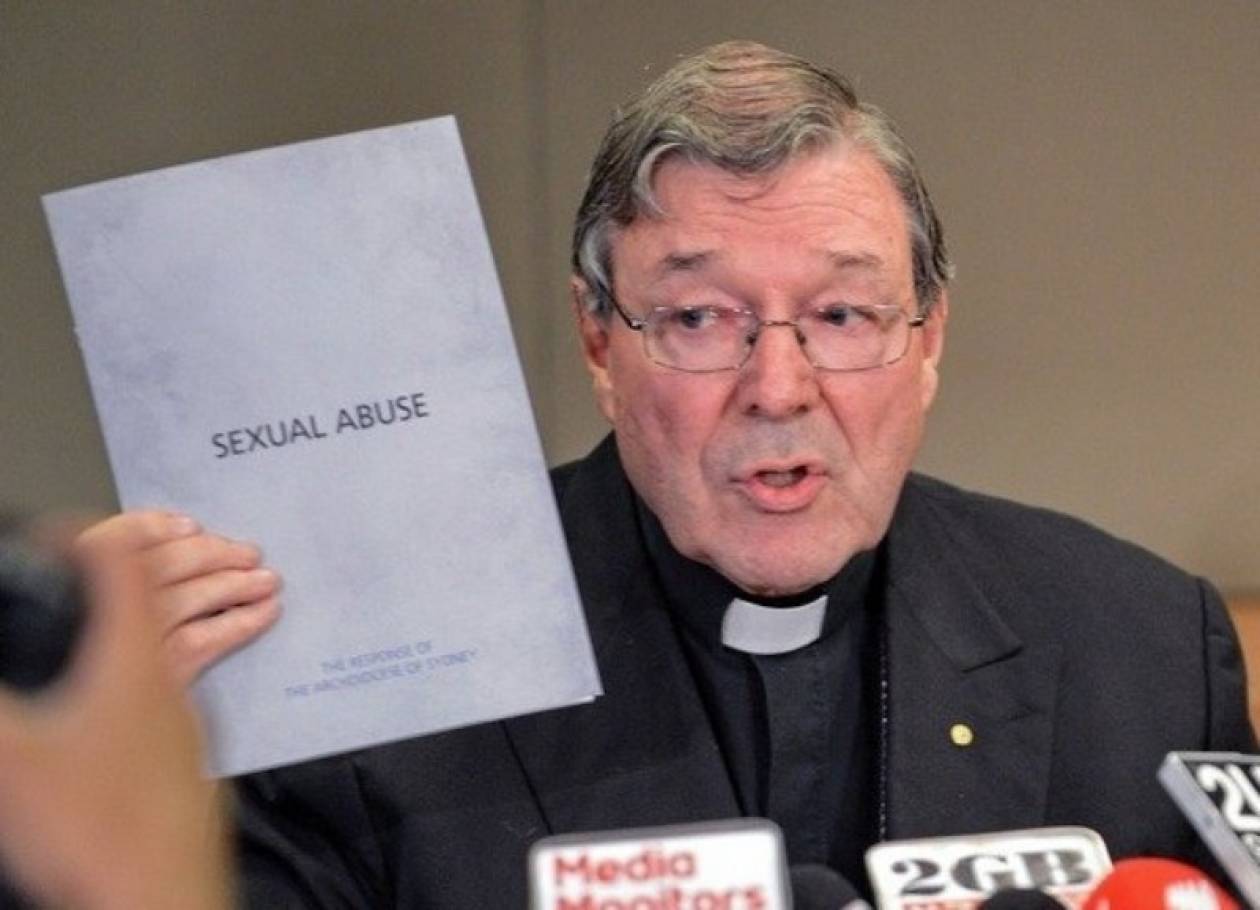 1 εκατ. σε θύματα σεξουαλικής κακοποίησης από ιερείς