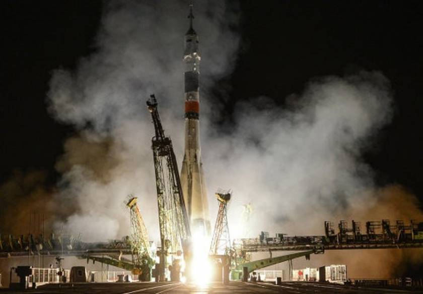 Βίντεο: Έφτασε στο Διεθνή Διαστημικό Σταθμό το διαστημόπλοιο Soyuz