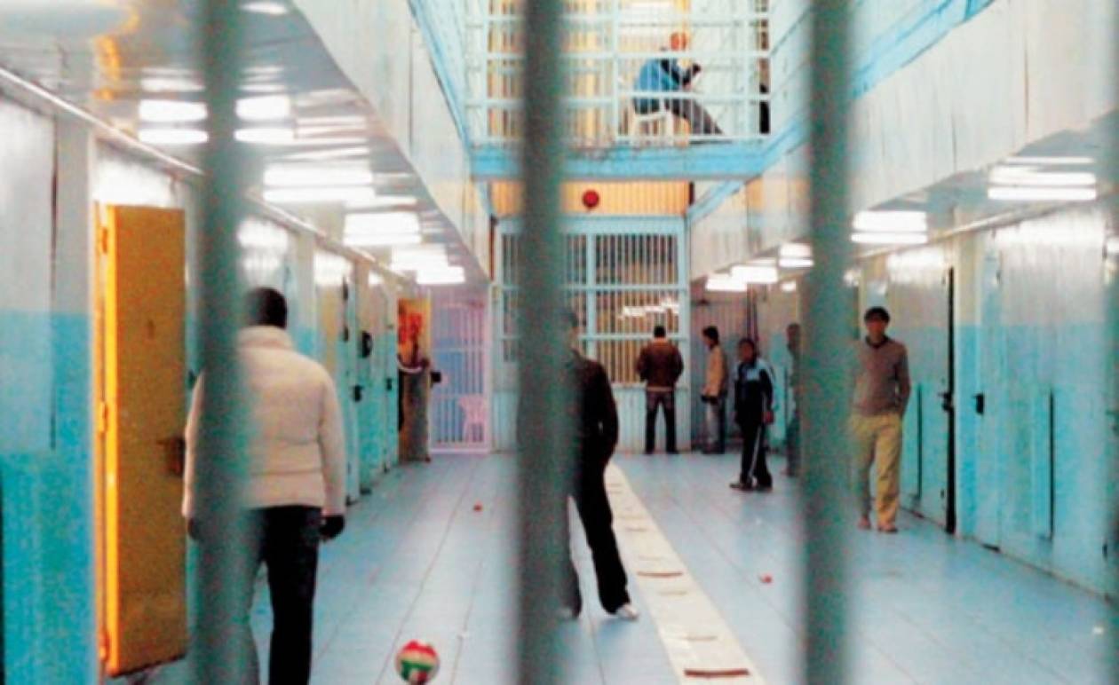 Αιματηρή συμπλοκή στις φυλακές Γρεβενών – Ένας σοβαρά τραυματίας