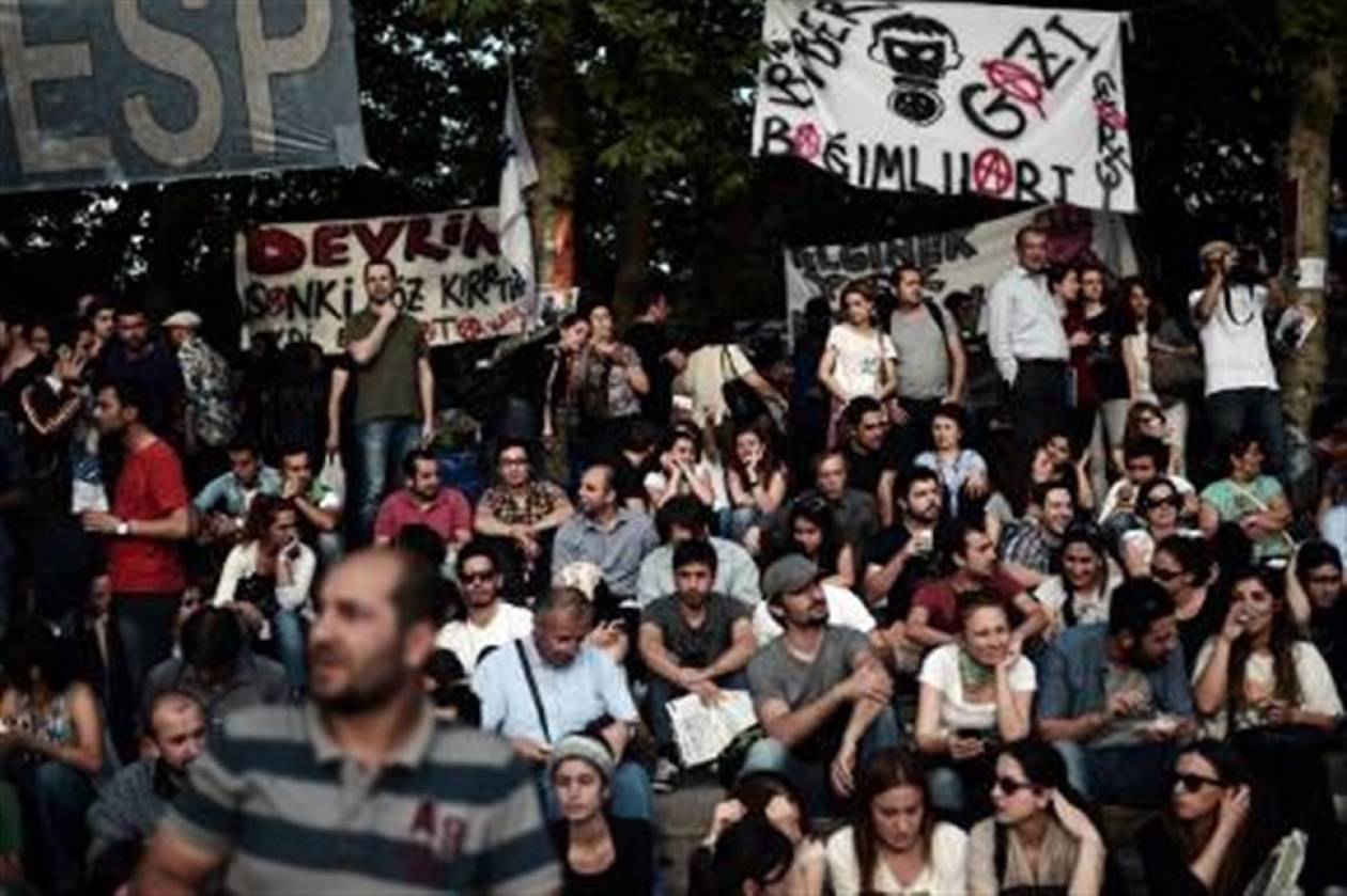 Τουρκία: Αγνόησαν την έκκληση του Ερντογάν οι διαδηλωτές