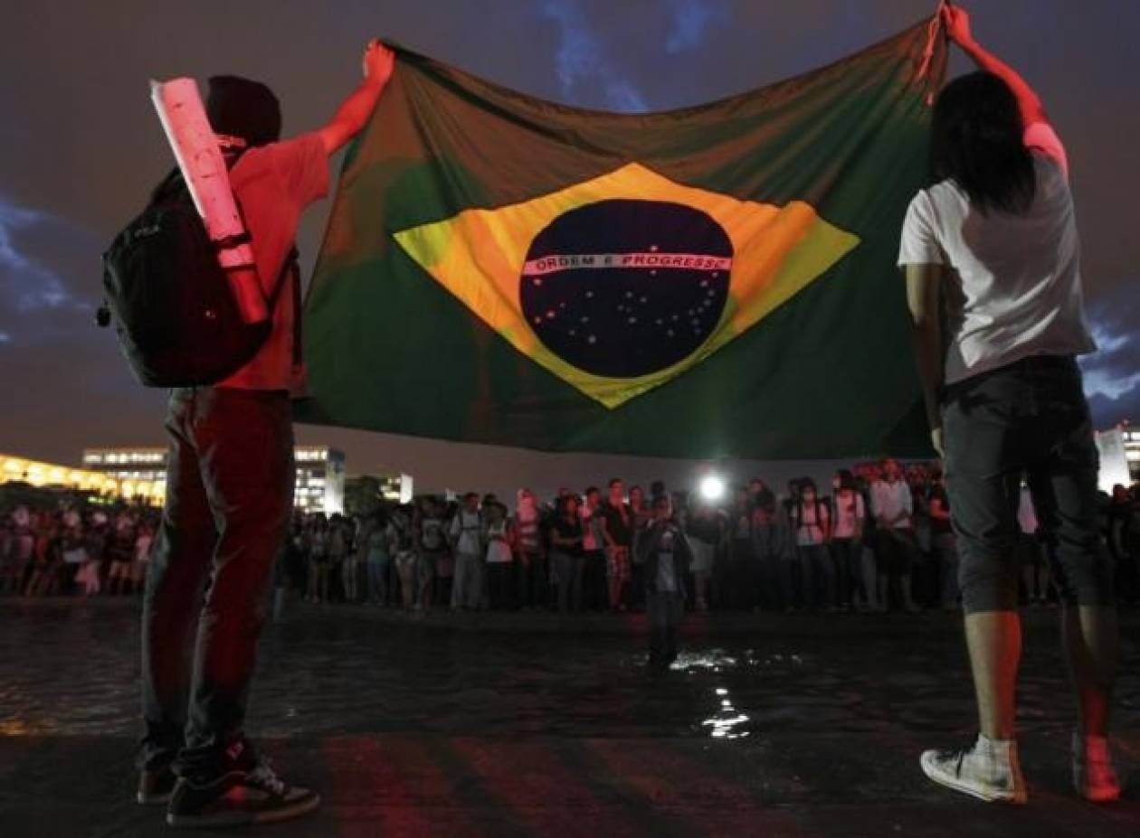 Μεγάλες διαδηλώσεις στους δρόμους της Βραζιλίας