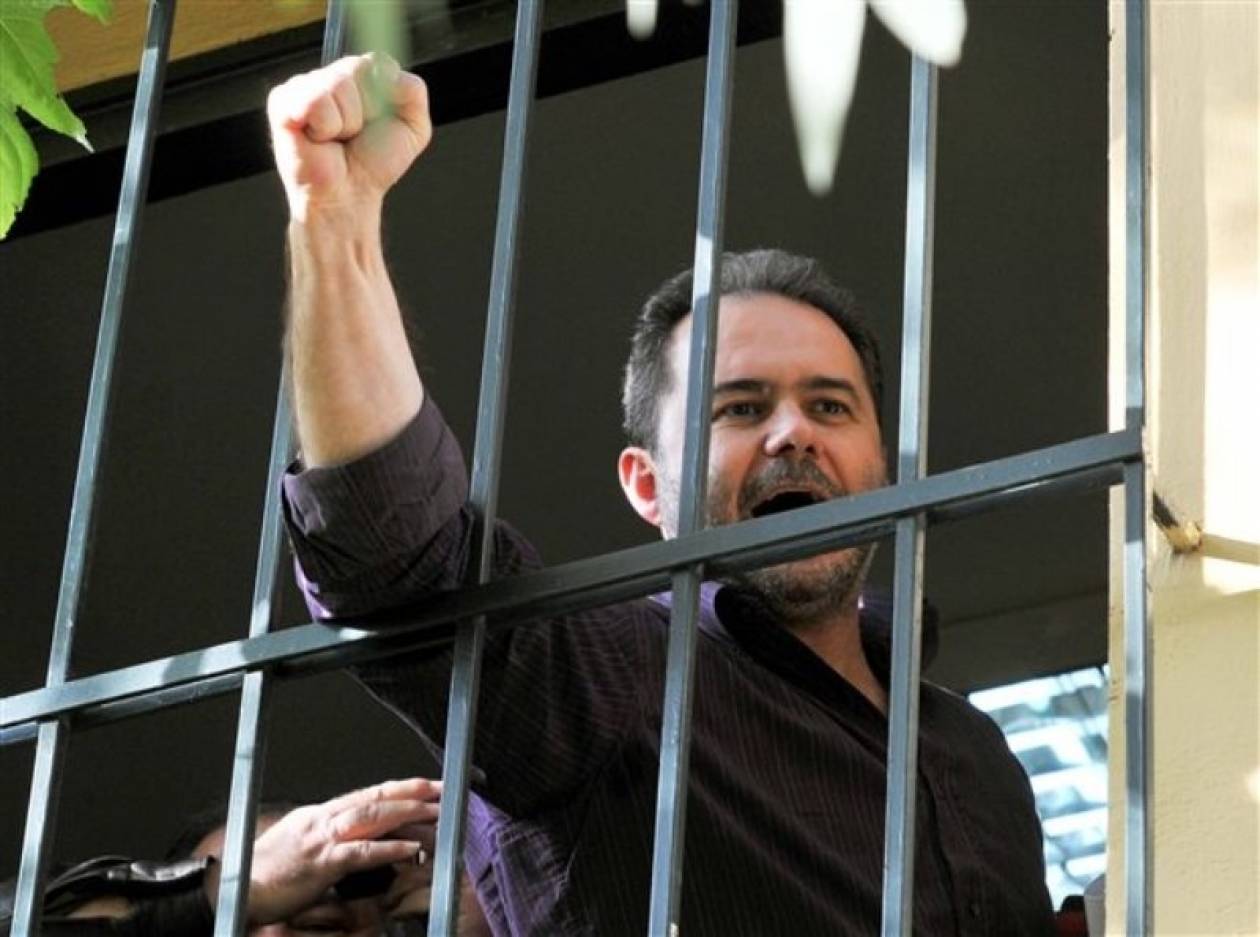 Φωτόπουλος: Γενική απεργία μέχρι να πέσει η κυβέρνηση