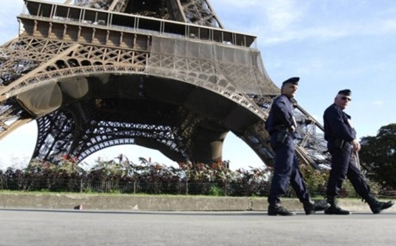 Γαλλία: Ήθελε να πηδήξει από τον πύργο του Άιφελ